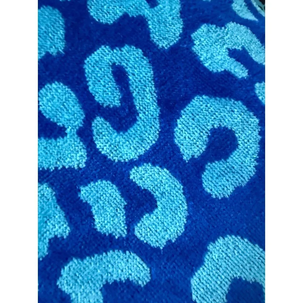 Deborah Connolly Designs Blue Leopard Print Beach Towel NWT 36x68 Cotton Lyocell